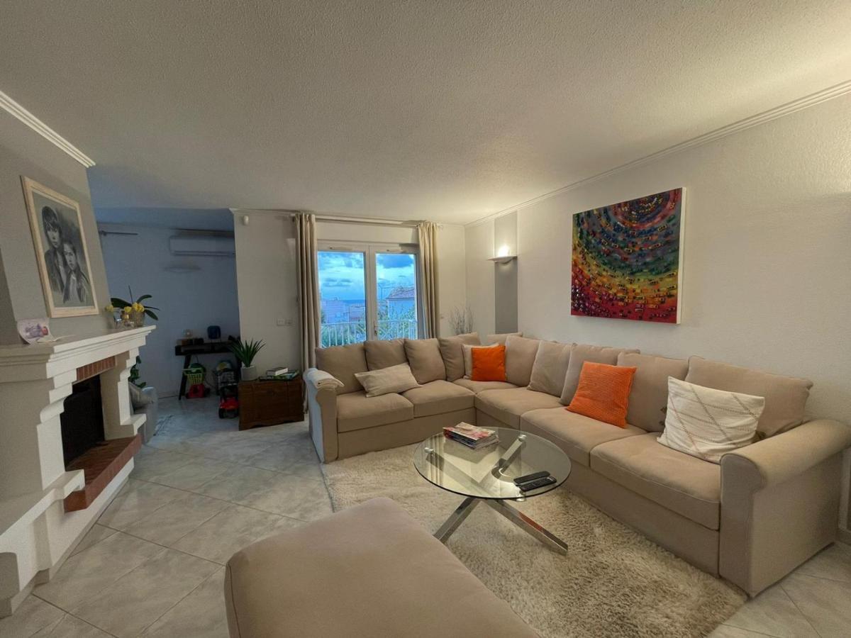Appartement T4 Tres Bien Situe Et Climatise LʼÎle-Rousse 외부 사진