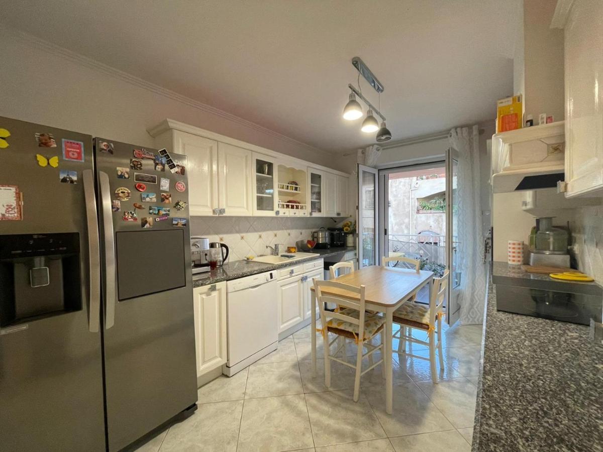 Appartement T4 Tres Bien Situe Et Climatise LʼÎle-Rousse 외부 사진