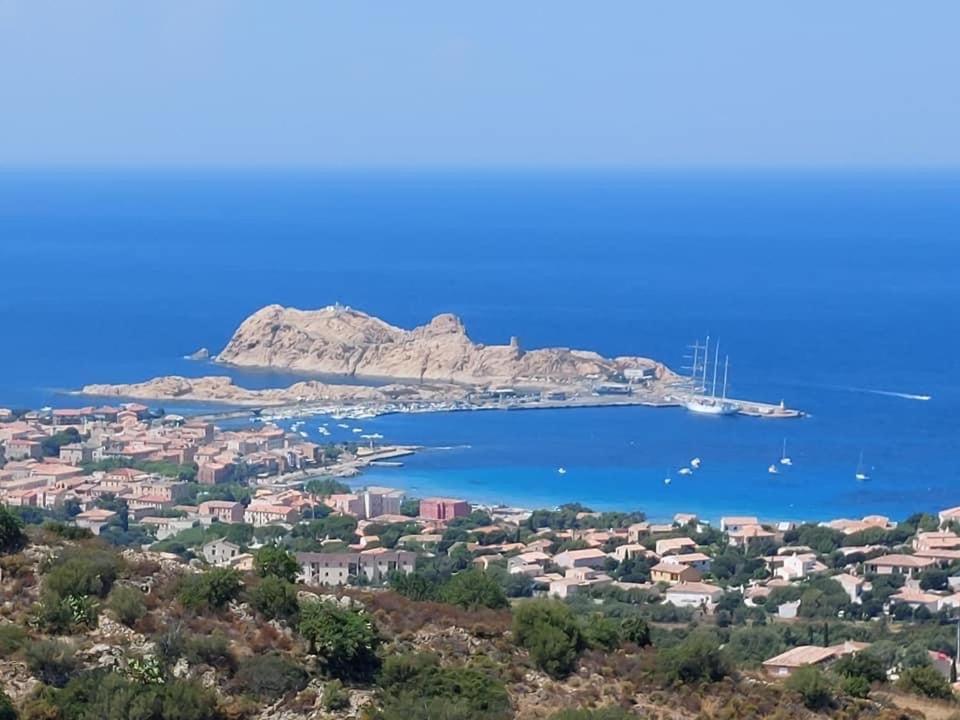 Appartement T4 Tres Bien Situe Et Climatise LʼÎle-Rousse 외부 사진